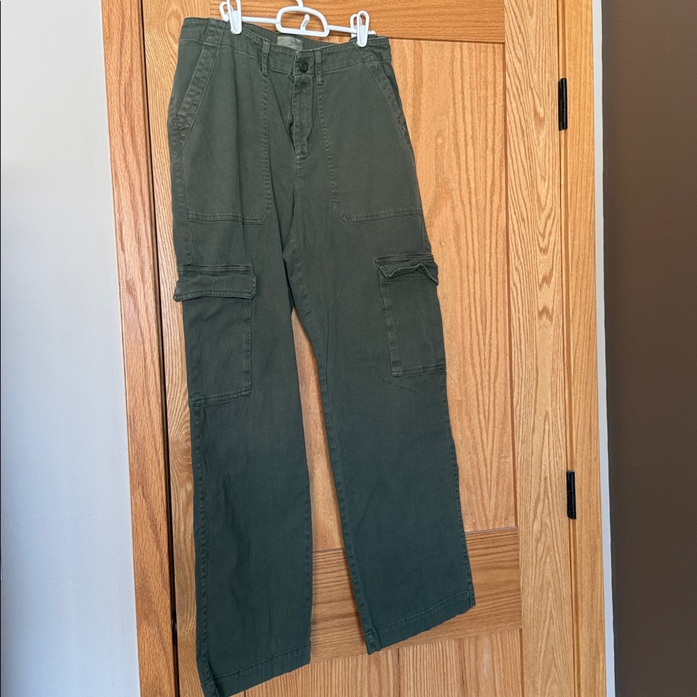 Universal Thread Sage Green Trousers